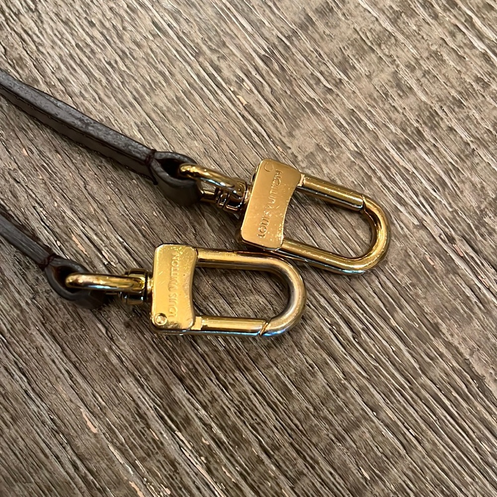 LOUIS VUITTON Strap Clips